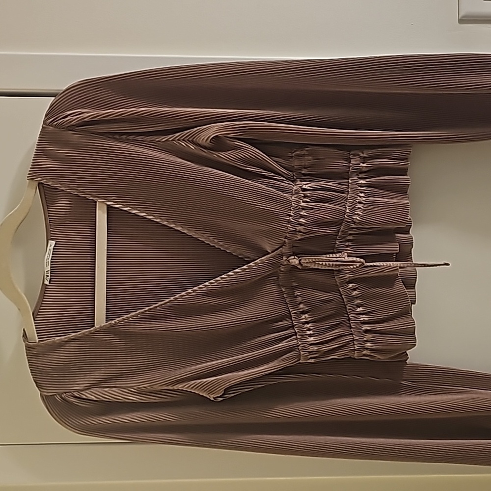 Zara deep V top